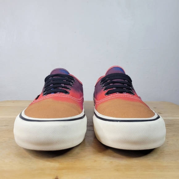 Vans authentic, Multicolor Ombre, Sunset Fade, Unisex Size : 9.5 (BARELY WORN) - Picture 13 of 16